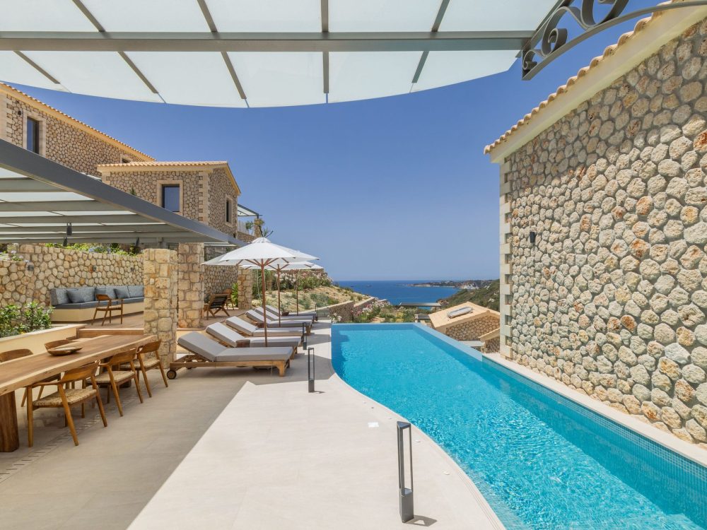 Zeus Luxury Villa 1