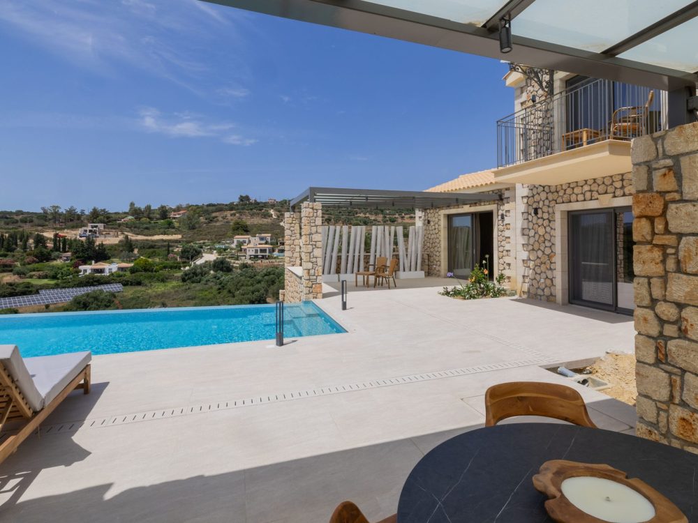 Zeus Luxury Villa 2